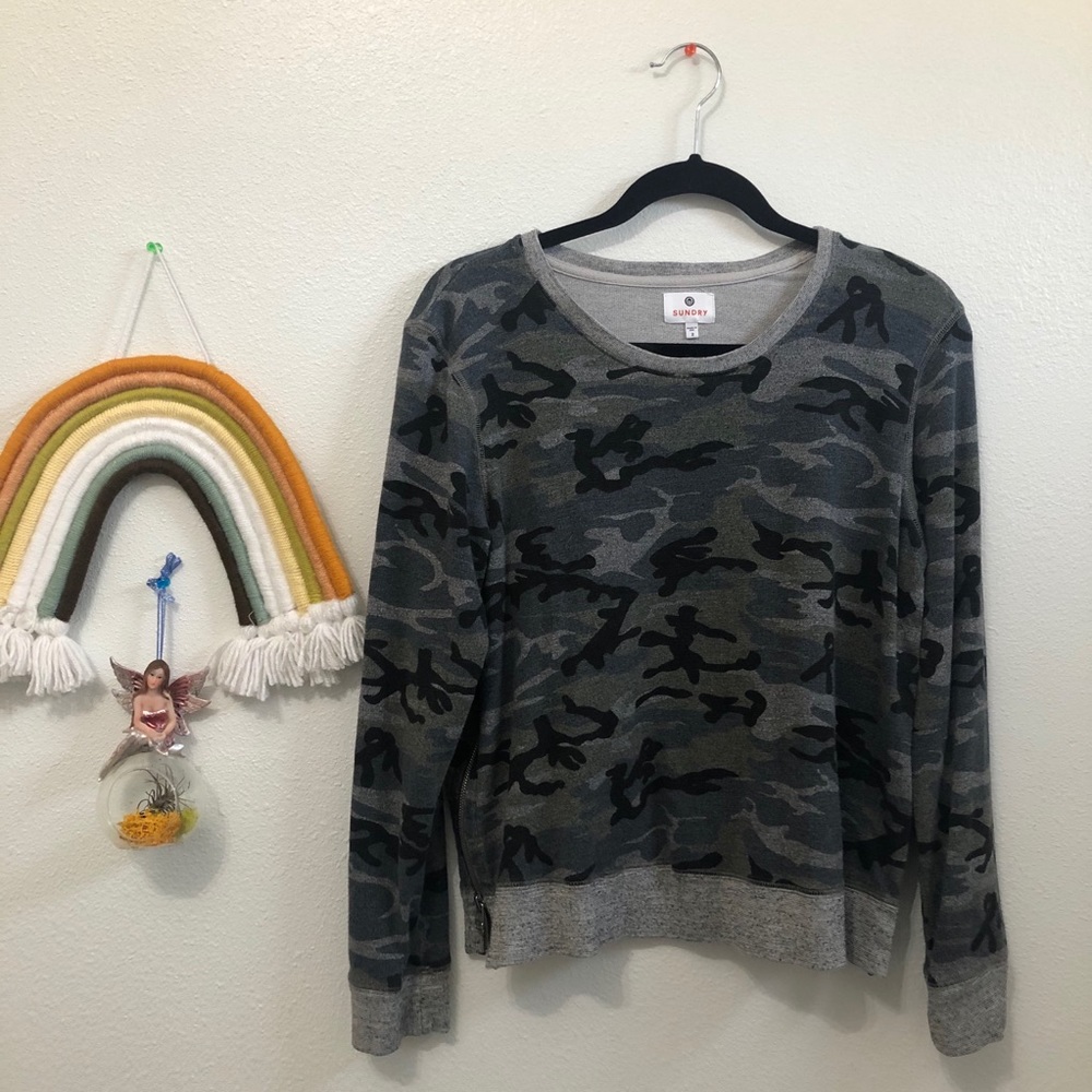 blue / green camo long sleeve